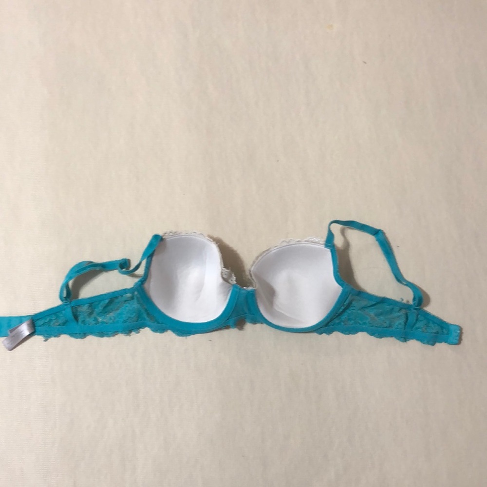 Bra - Picture 2 of 8